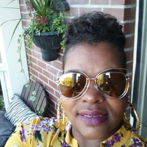 Meet your Posher, Leelee